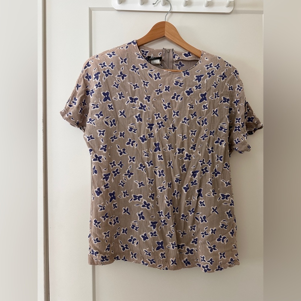 Vintage 90s rayon floral tshirt